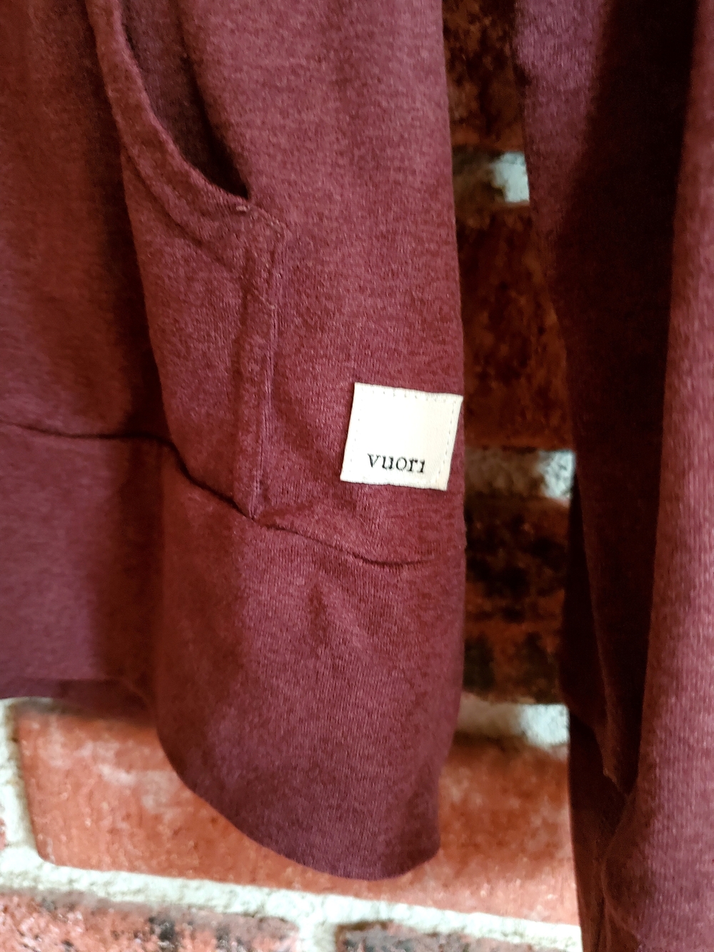Vuori Halo Performance 2.0 Full Zip Ruby Heather Jacket Size Medium - Picture 3 of 6